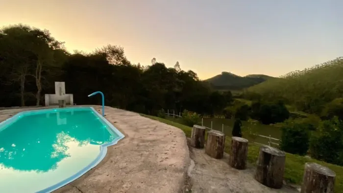 Chácara / Sítio / Granja 4 quartos - Condomínio Refúgio do Sol