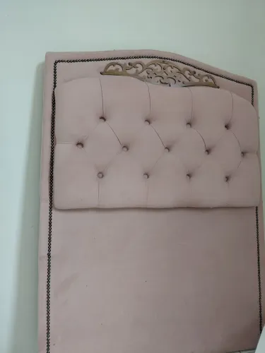 Cabeceira rosa para criança 