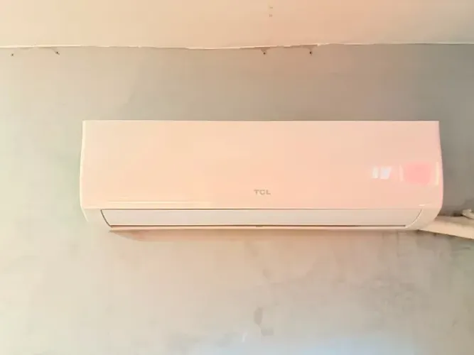 Ar-Condicionado Split TCL 12.000 BTUs - Selo Procel A (Muito Conservado!)