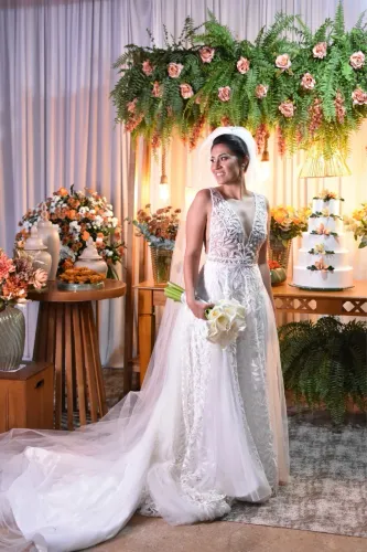 Vestido de noiva + véu