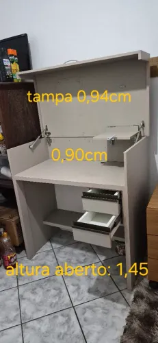 Vendo mesa PC fabricado em marcenaria