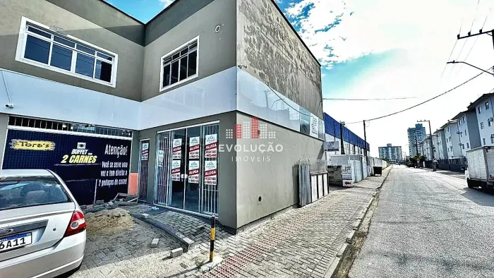 Loja Térrea Comercial - 60m², Caminho Novo