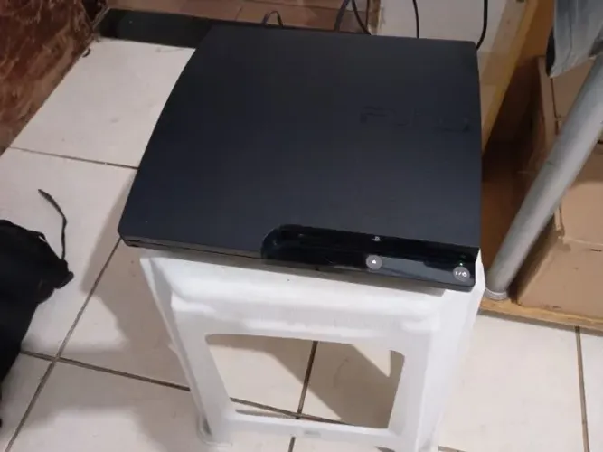 Vendo ps3 slim leia descrição toda
