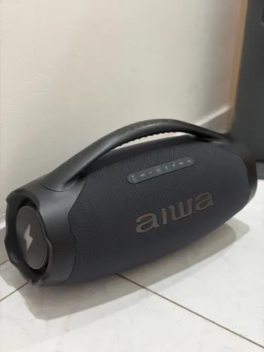 Caixa de som AIWA Boombox plus Bluetooth e modo luzes