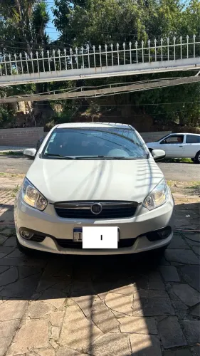 Fiat Grand Siena Essence 1.6 Flex 16V 2016