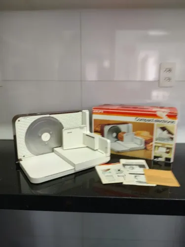 fatiador de alimentos elétrico compacto da marca Krups
