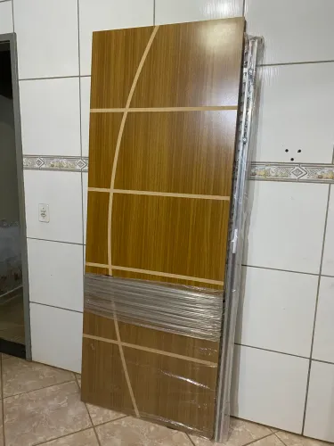 Porta frisada de correr madeira 100x210cm 