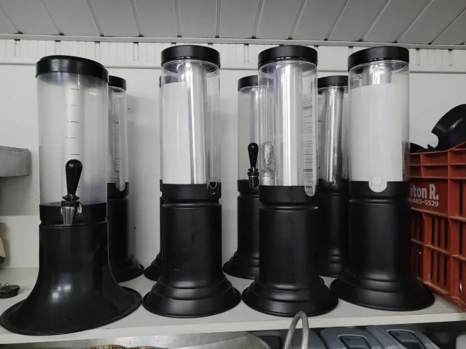 Vendo torre de chop, 150,00 cada e precisa retirar no local.