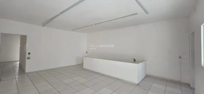Salão comercial para alugar na Rua da Penha, Centro de Sorocaba - SP