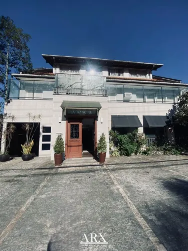 Loja térrea para locação! Excelente ponto comercial na rua Joinville