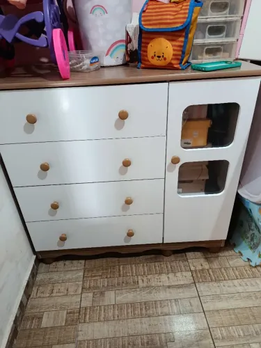 Cômuda infantil semi nova