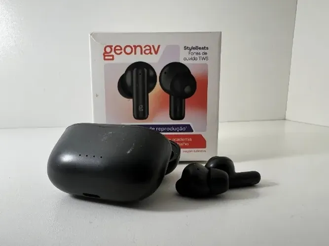 Fone Bluetooth TWS Geonav StyleBeats com estojo e caixa