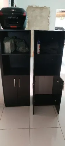 Armários 131x45x35 profundidade