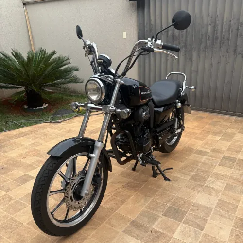 Vende-se, único dono modelo custom