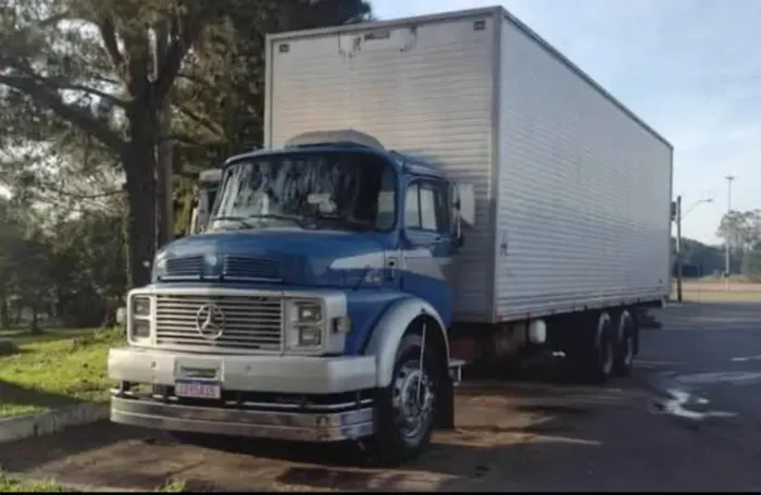 Mercedes benz 1516