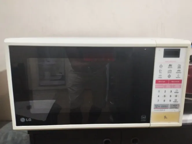 Forno microondas LG 30 litros