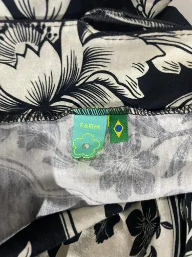 Vestido Mid FARM (Preto e Branco) - Tamanho M