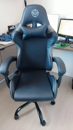 Cadeira Gamer Preta e Cinza( Nova na caixa)