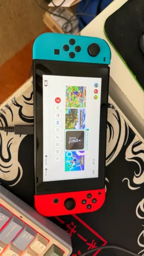 Nintendo Switch V2 + Minecraft + jogos