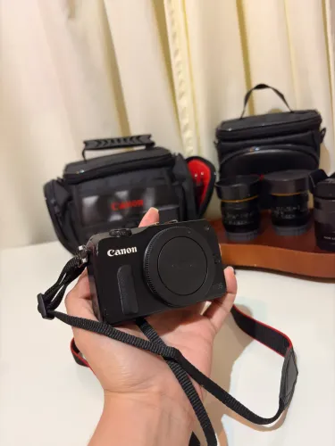 Cânon EOS M 18 megapixels - kit com 3 lentes 