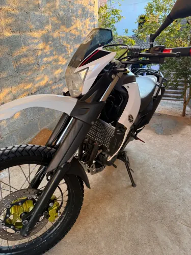 Yamaha Xt660 meiota vendo ou troco