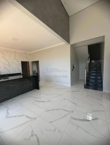 Casa Tipo Sobrado com 4 Dormitórios para Venda no bairro Chapadão do Céu
