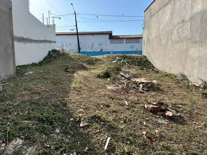 TERRENO EM PARQUE DOS NOBRES
