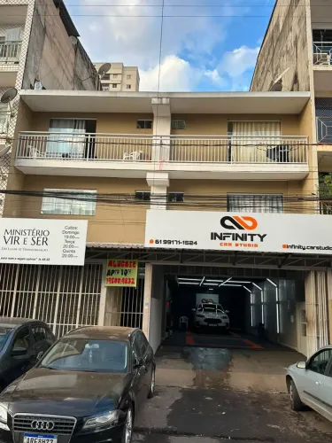 ALUGA-SE APARTAMENTO DIFERENCIADO 1 QUARTO LOCAL PRIVILEGIADO GUARÁ 2 -- NA QE 40 POLO