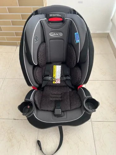 Cadeira infantil para carro Graco SlimFit 3-in-1