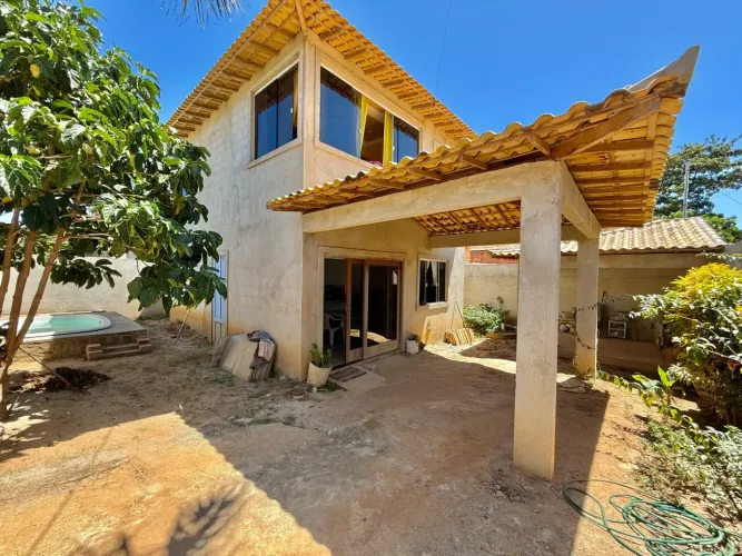 Imóvel para venda possui 180 metros quadrados com 2 quartos em Terramar (Tamoios) - Cabo F