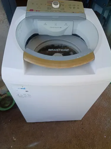 Vendo máquina de lavar Brastemp 11 kg funcionando perfeitamente