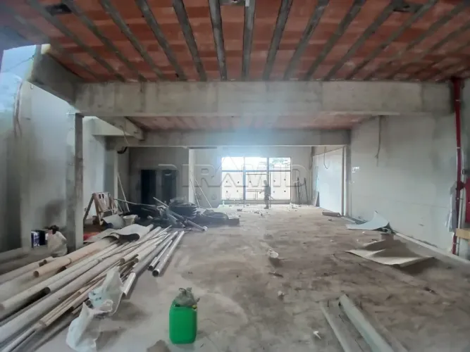 Imóvel comercial em construção, bairro Vila do Golf, Zona Sul em Ribeirão Preto/SP.