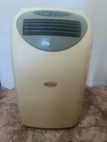 Vendo ar condicionado portátil.