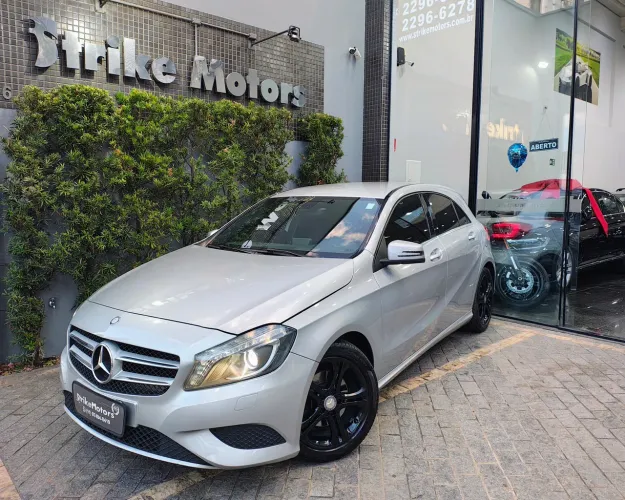 Mercedes-Benz A-200 A 200 1.6 Turbo 2015