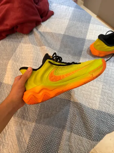 Tênis para a modalidade de Basquete/Corrida/Voleibol. Giannis imortality ( NIKE) original