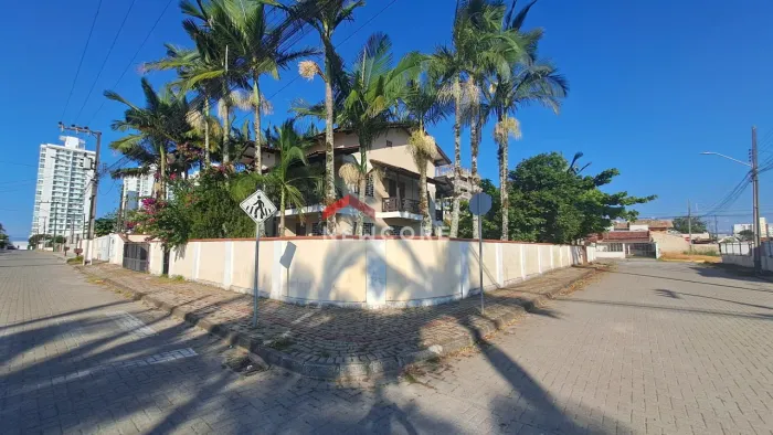 Lote em Rua Santa Luzia - Itacolomi - Balneário Piçarras/SC