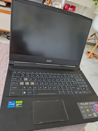 Notebook MSI Pulse 15 B13V