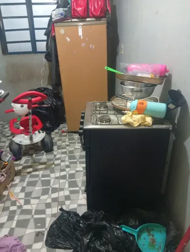 Doação geladeira fogão e armário 