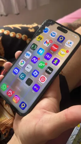 iPhone 15 pro max 256 giga tela trincada CHIP VIRTUAL 
