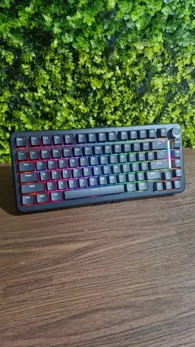 Teclado Mecânico Gamer FreeWolf F75 Tri-Mode 75% RGB Hot-Swap - Preto