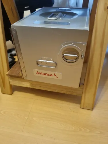Caixa Galley Avianca Zodiac Aerospace - Alumínio Aeronáutico