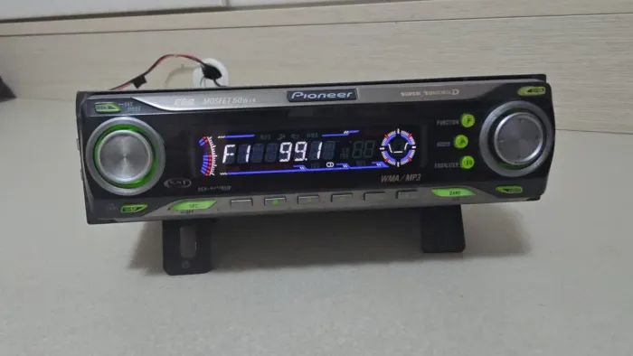 Rádio Pioneer DEH4700