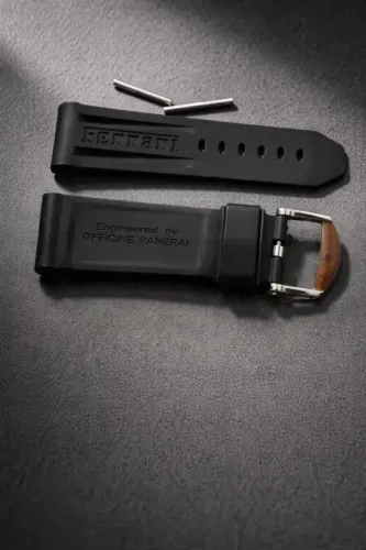 Pulseira Relógio 24mm Panerai Ferrari Fivela mundialmente Rara sem uso guardada a 10 anos