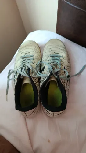 chuteira futsal OXN,semi-nova,tamanho 37