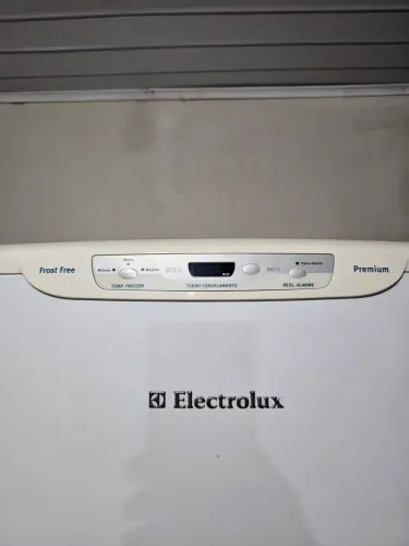 Geladeira Electrolux DF45 funcionando