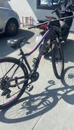 Bicicleta OGGI Float Sport Aro 29 - Excelente estado