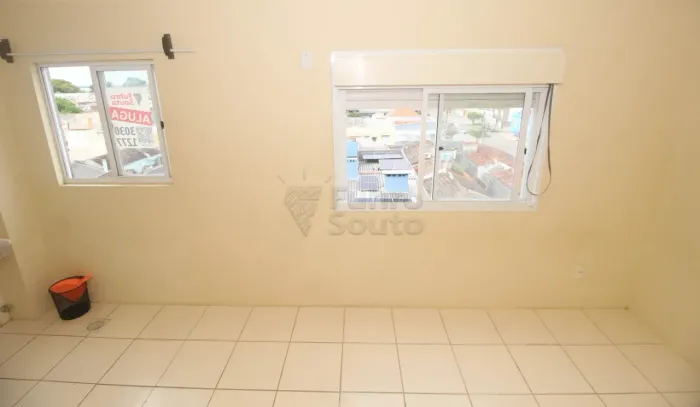 Kitinete Aconchegante no Coração da Cidade: Seu Novo Lar Compacto e com Estilo no Edifício