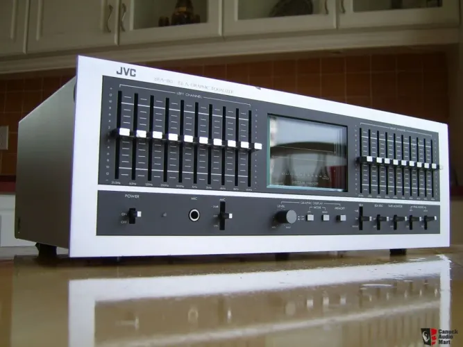 Equalizador Hi Fi JVC