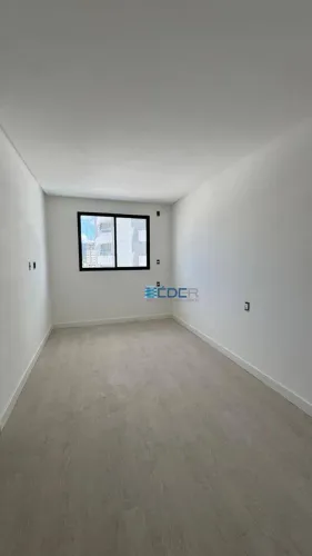 Apartamento com 2 dormitórios sendo 1 suíte à venda, 71 m² por R$ 679.000 - Vila Operária