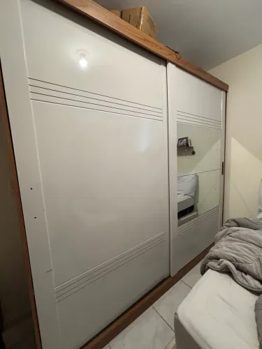 Guarda roupa casal